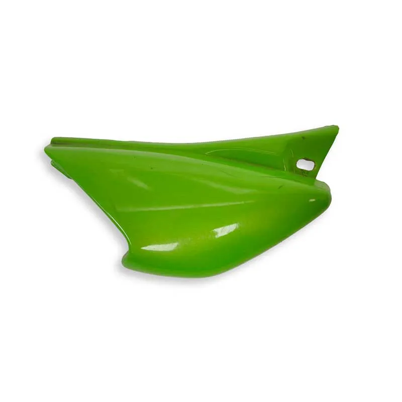 Tapa lateral intermedia derecha VERDE
