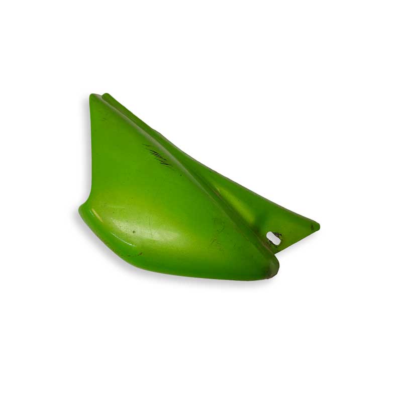 Tapa lateral intermedia derecha VERDE